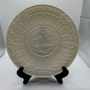 Belleek Christmas plate 1970 embossed motif with Castle Caldwell.